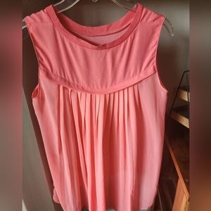 Tahari coral top with back pleating detail Sz Small